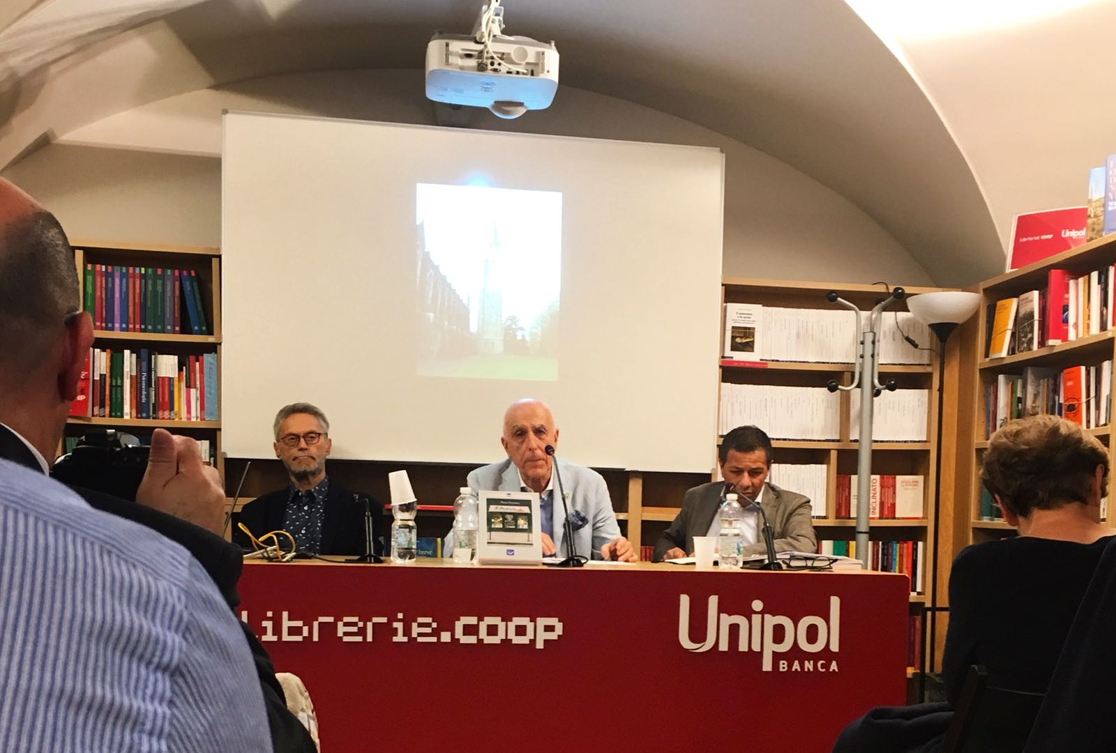 Presentazione nuovo libro "Il Bazar delle follie" di Piero Formica